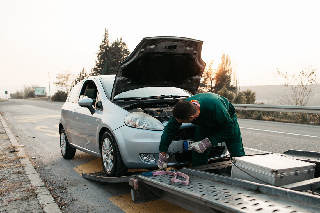 Lakewood towing service offer 24 hour roadside assistance 